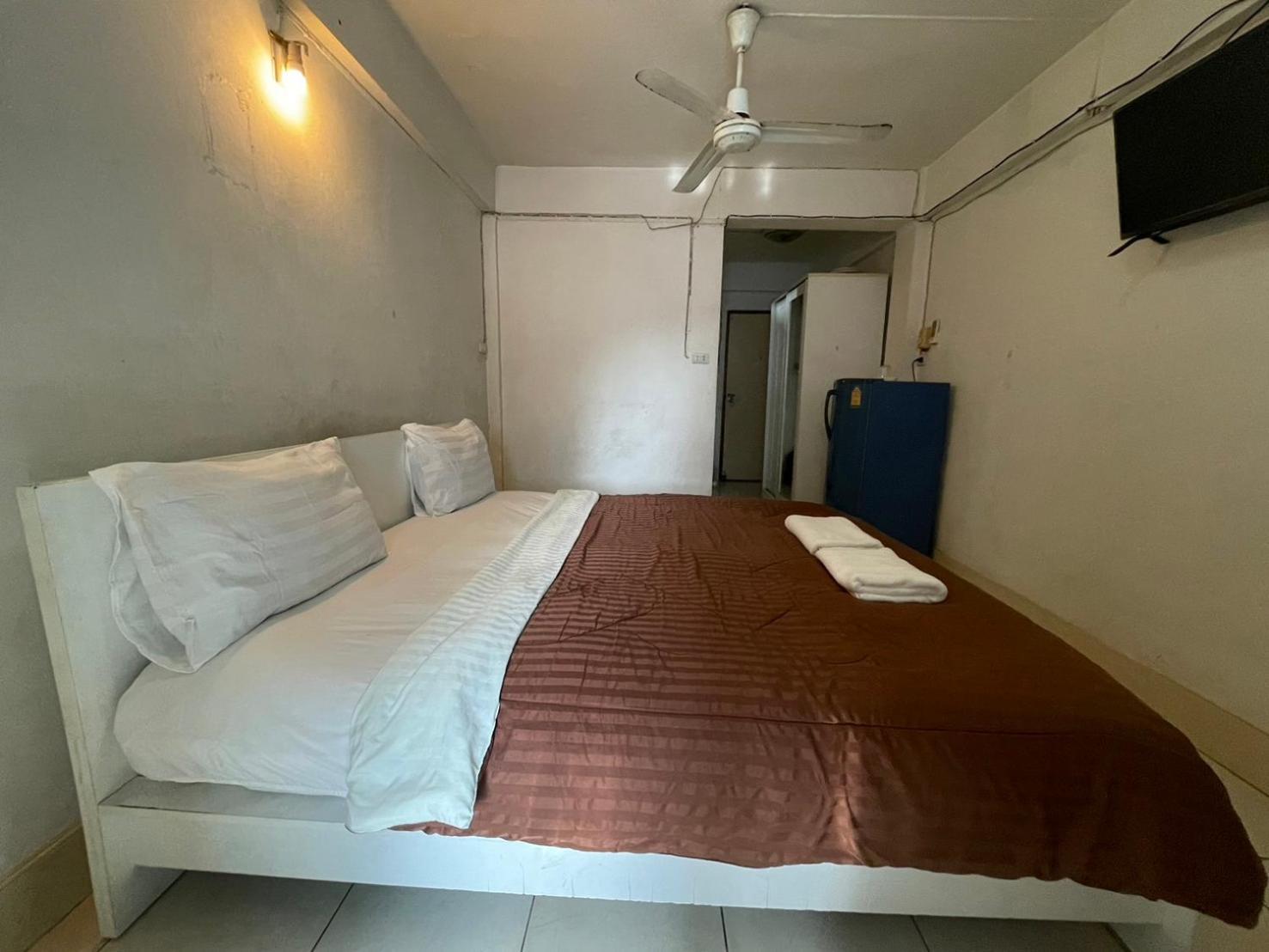 Oyo 75494 President Apartment Pattaya Dış mekan fotoğraf