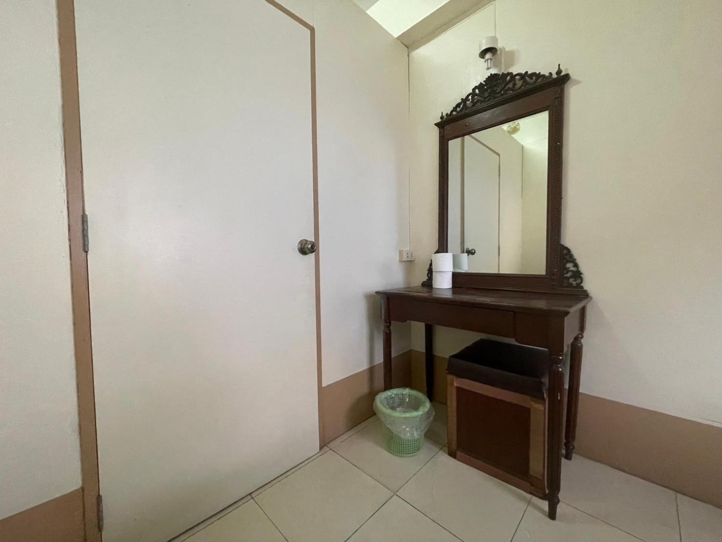 Oyo 75494 President Apartment Pattaya Dış mekan fotoğraf